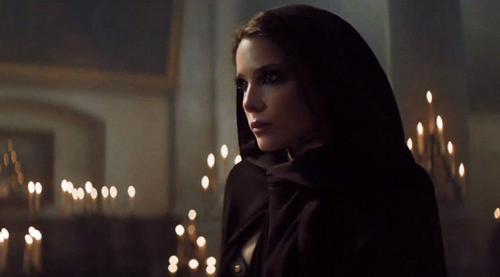 Кадр из клипа «Lilith»