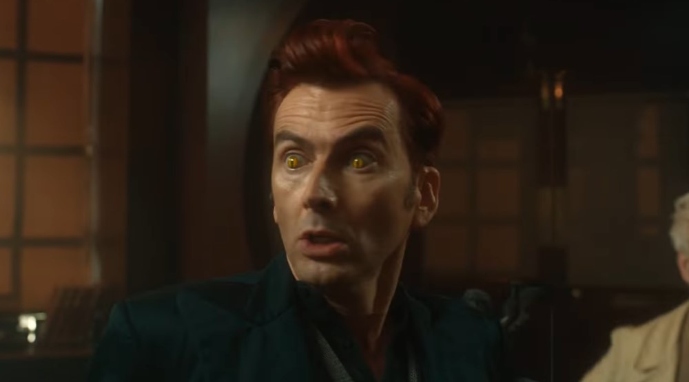 Кадр из 2 сезона сериала «Благие знамения» (2023)