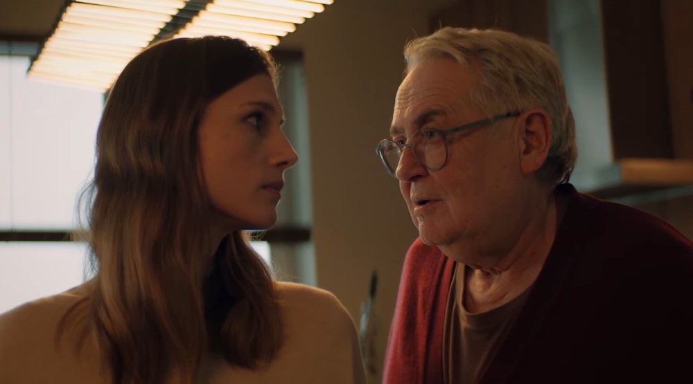 Кадр из сериала «Мамонты» (2023)