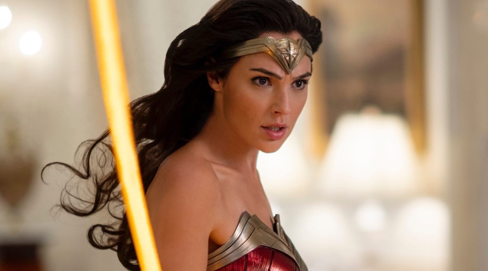 Кадр из фильма «Чудо-женщина: 1984» (2020)