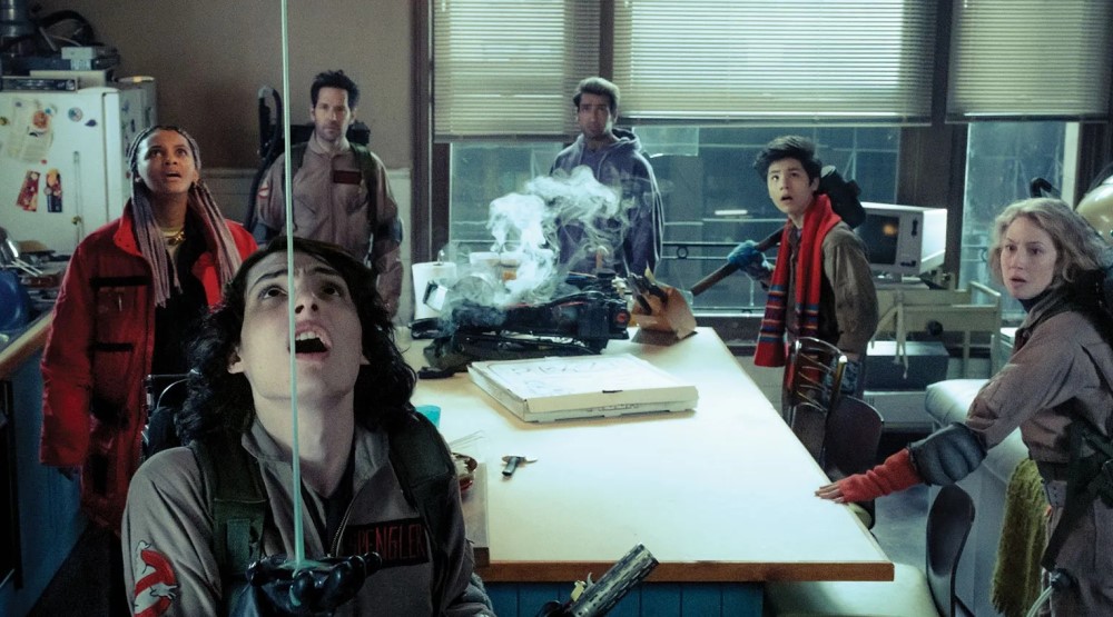 Кадр из фильма «Охотники за привидениями: Леденящий ужас» (2024)