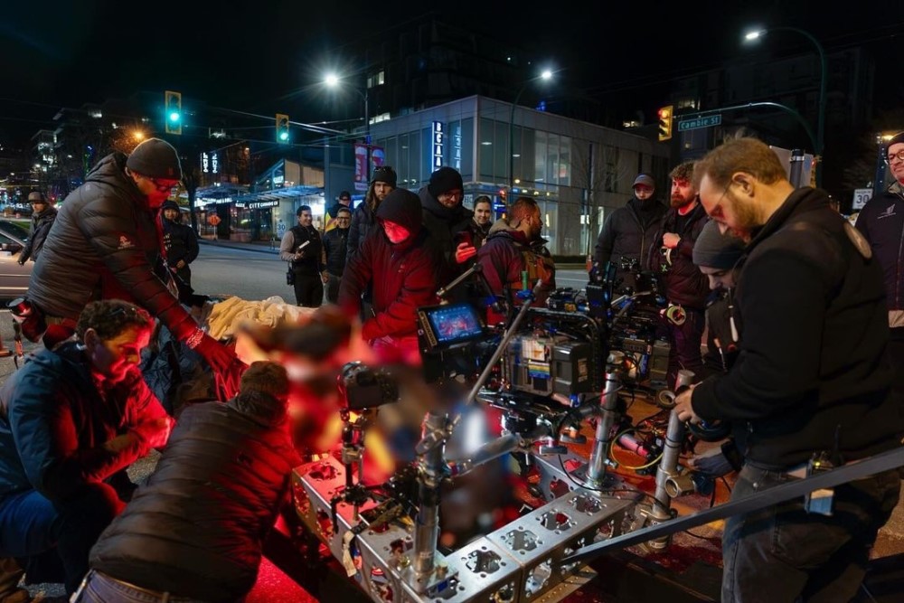 Кадр со съемок фильма «Трон 3» (2025) / Фото: Instagram*/joachimronning/ *соцсеть признана в России экстремистской и запрещена