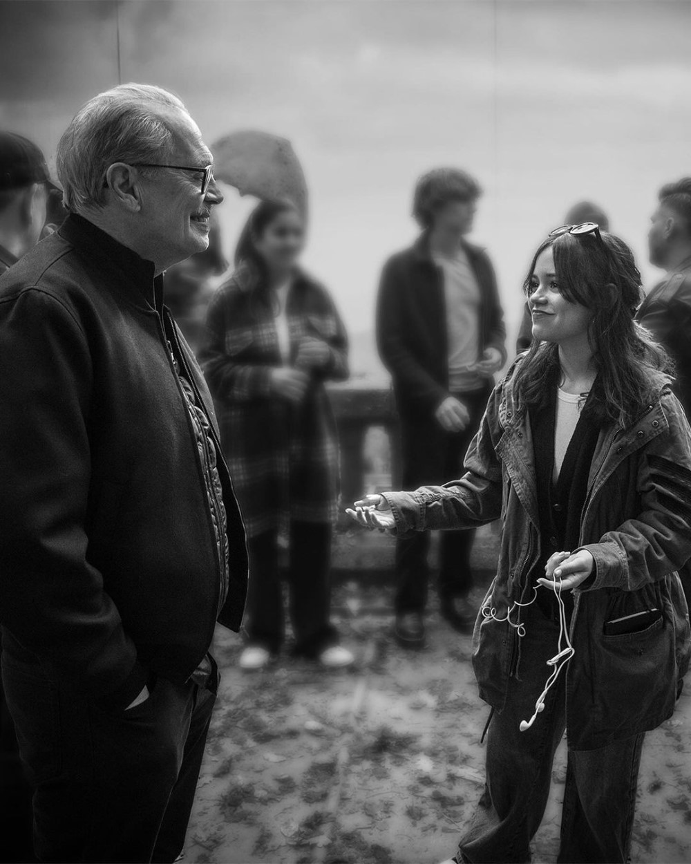 Кадр со съемок 2 сезона сериала «Уэнсдэй» (2025) / Фото: Instagram*/wednesdaynetflix/ *соцсеть признана в России экстремистской и запрещена