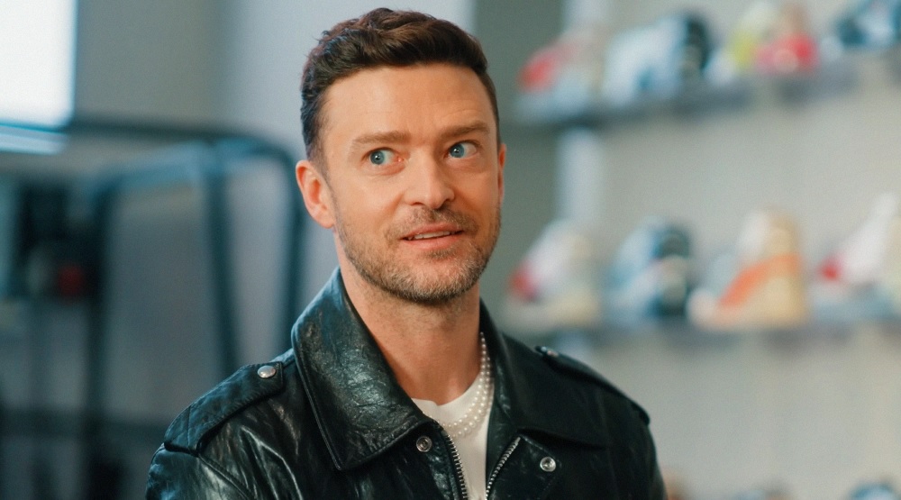 Джастин Тимберлейк / Кадр из видео «Justin Timberlake Goes Sneaker Shopping With Complex»