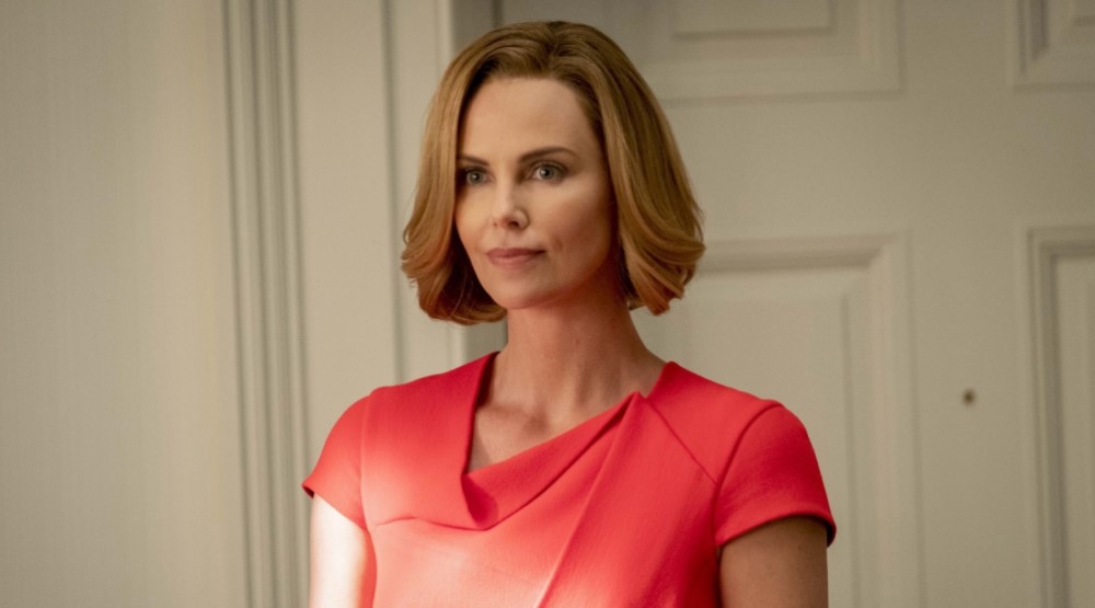 Шарлиз Терон, кадр из фильма «Та еще парочка» (2019)