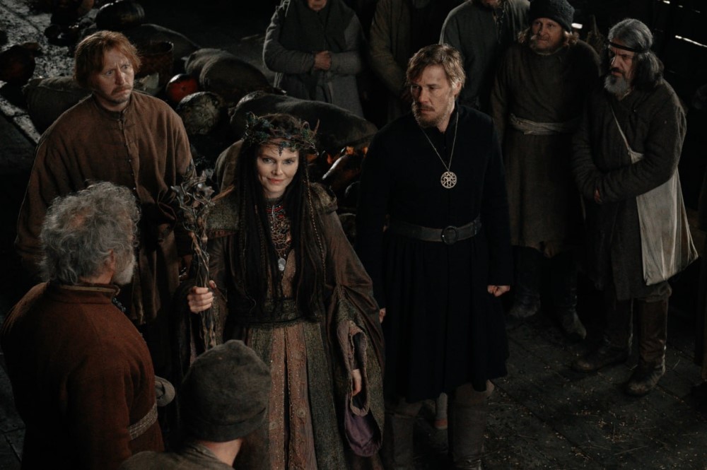 Кадр со съемок фильма «Морозко» (2026) / Фото: Telegram/kinopoisk_soon