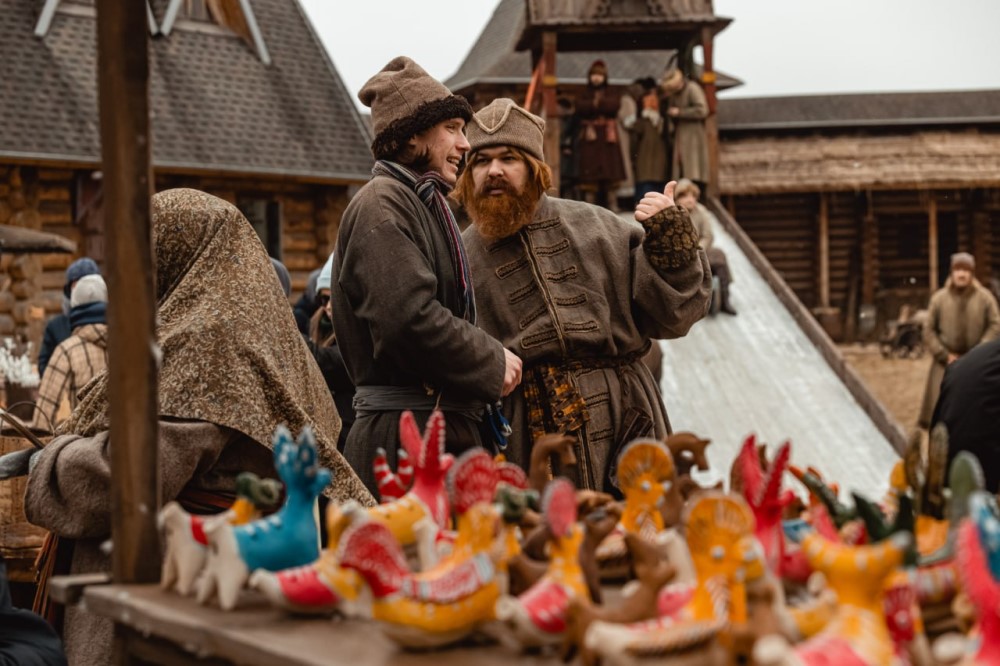 Кадр со съемок фильма «Морозко» (2026) / Фото: Telegram/kinopoisk_soon