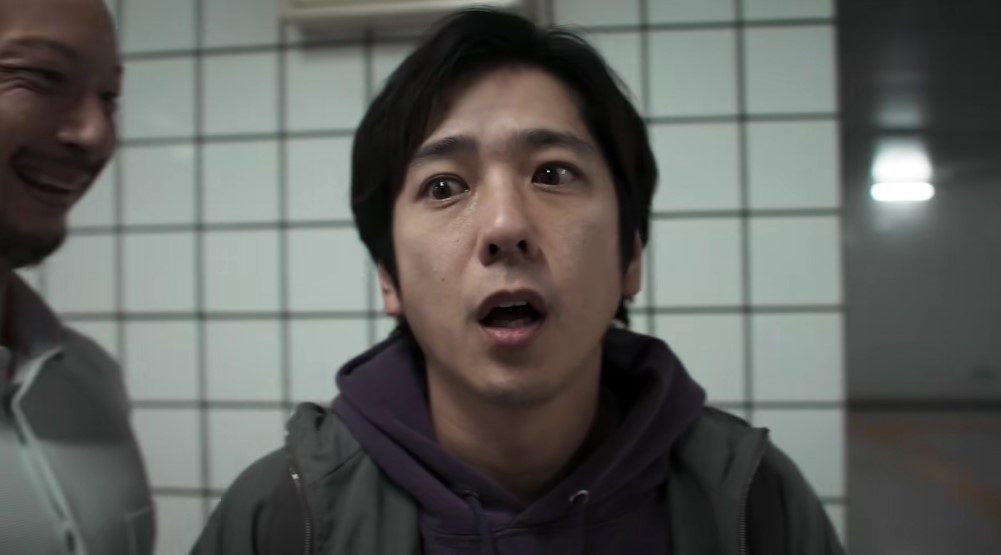 Кадр из фильма «Выход 8» (2025)