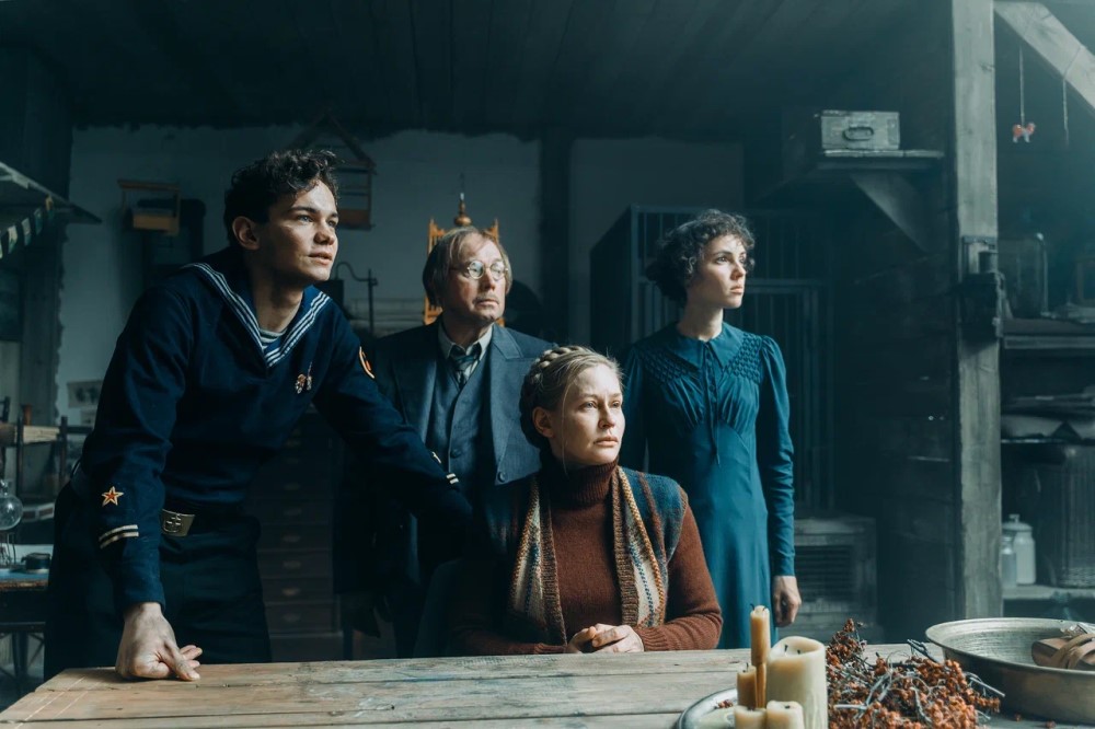 Кадр со съемок фильма «Красавица» (2026) / Фото: «Вольга»