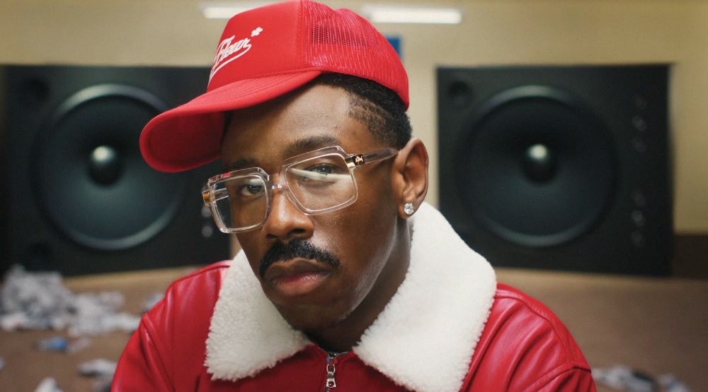 Tyler, The Creator / Кадр из клипа «Stop Playing With Me»