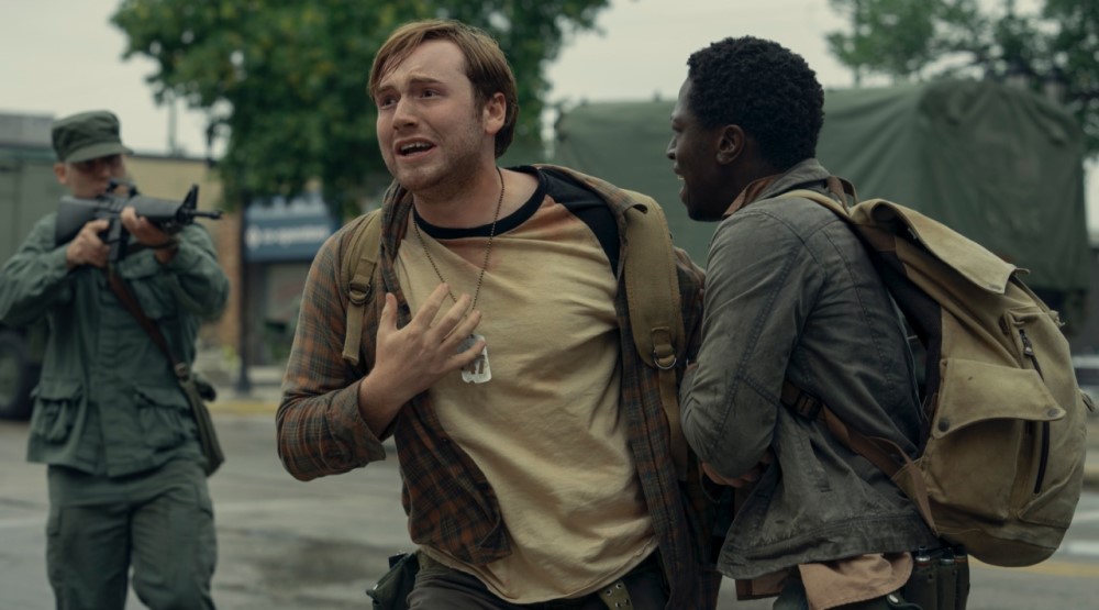 Кадр из фильма «Долгая прогулка» (2025)