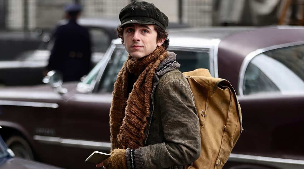 Тимоти Шаламе, кадр из фильма «Боб Дилан: Никому не известный» (2024)