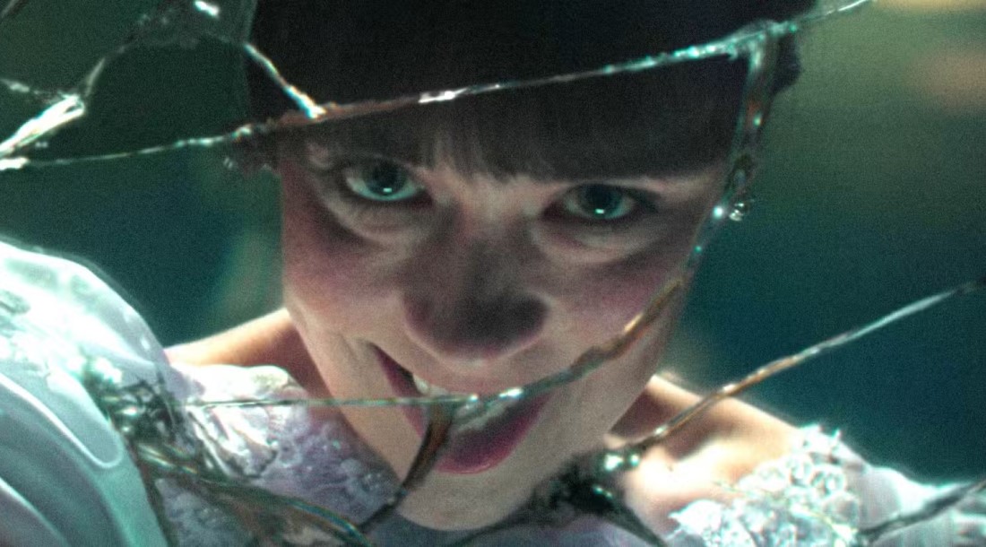 Кадр из фильма «Заклятие 4: Последний обряд» (2025)