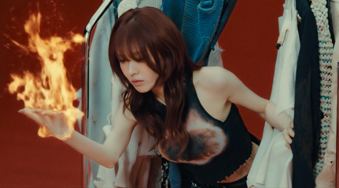 Кадр из клипа «Sunkiss»