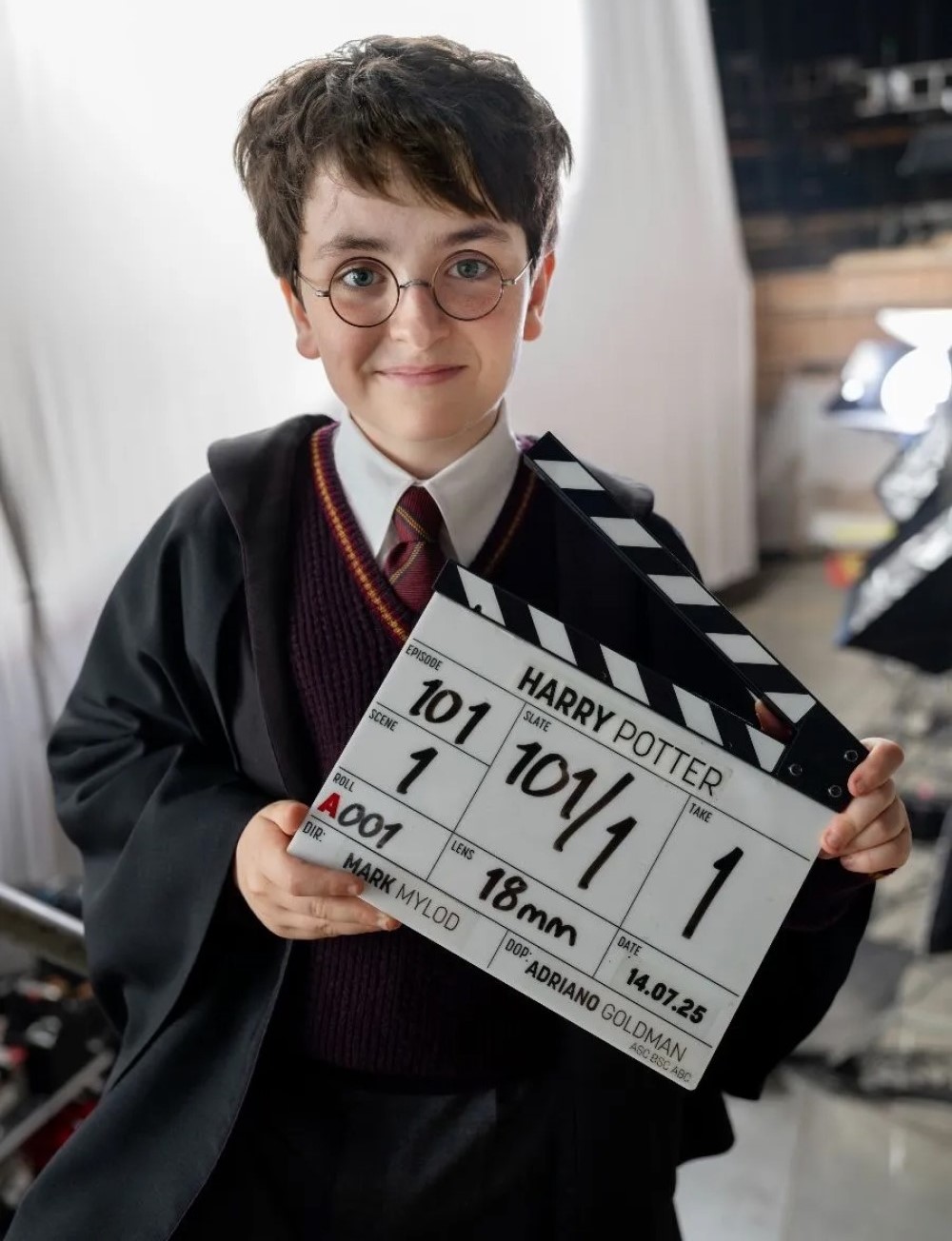 Доминик Маклафлин, кадр со съемок 1 сезона сериала «Гарри Поттер» (2027) / Фото: HBO