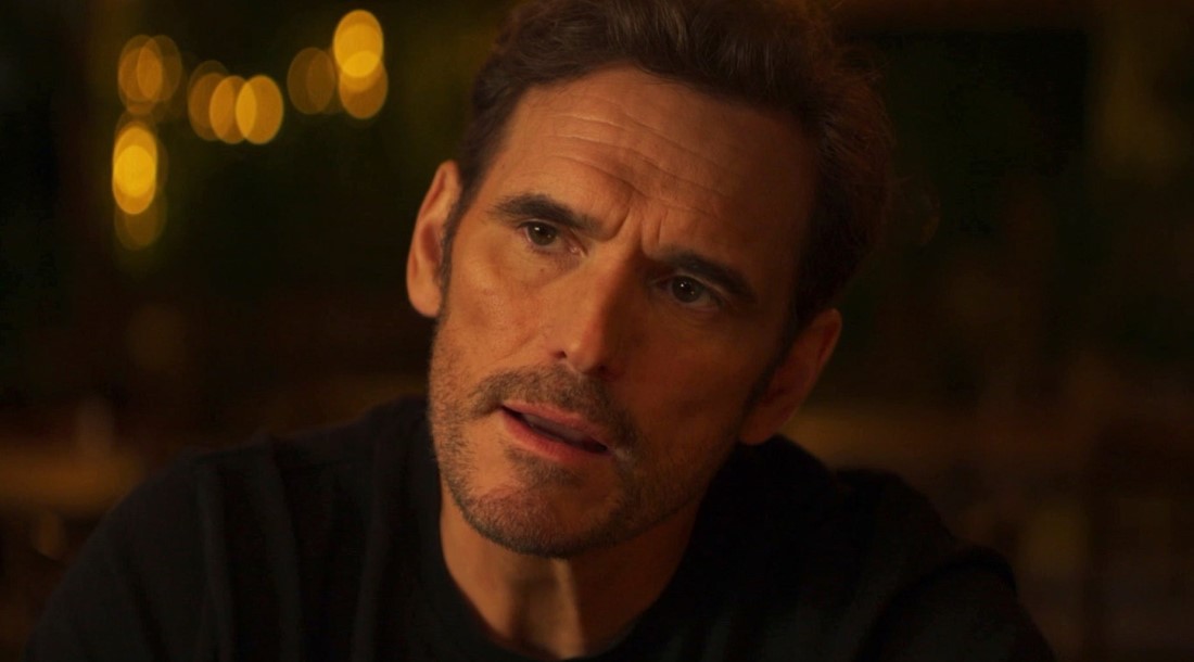 Мэтт Диллон, кадр из фильма «Что скрывает любовь» (2024)