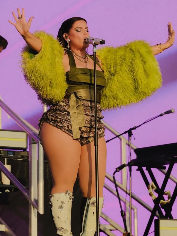 Нелли Фуртадо на сцене / Фото: соцсети Нелли Фуртадо