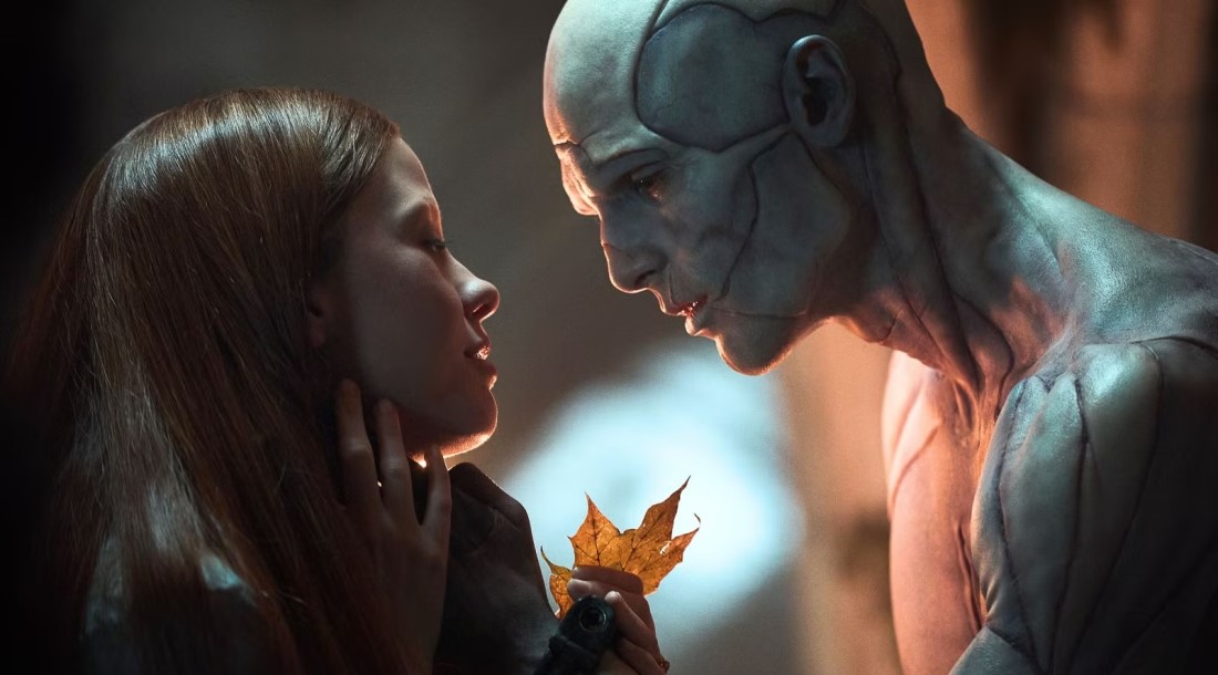 Кадр из фильма «Франкенштейн» (2025) / Фото: Netflix