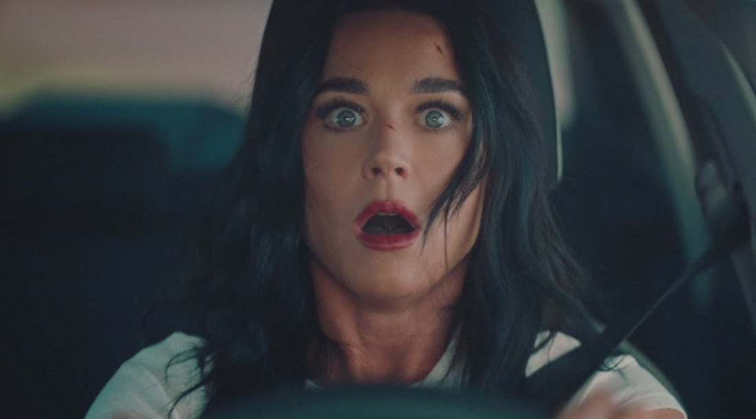 Кадр из клипа «Bandaids»