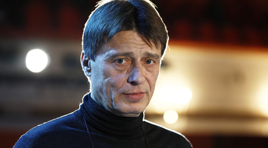 Актер Анатолий Лобоцкий во время подхода к прессе по окончании показа спектакля «Пигмалион» по пьесе Бернарда Шоу в постановке Леонида Хейфеца в Московском академическом театре имени Владимира Маяковского / Михаил Терещенко / ТАСС