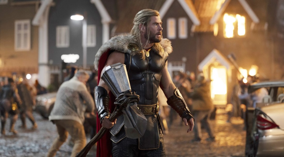 Кадр из фильма «Тор: Любовь и гром» (2022)