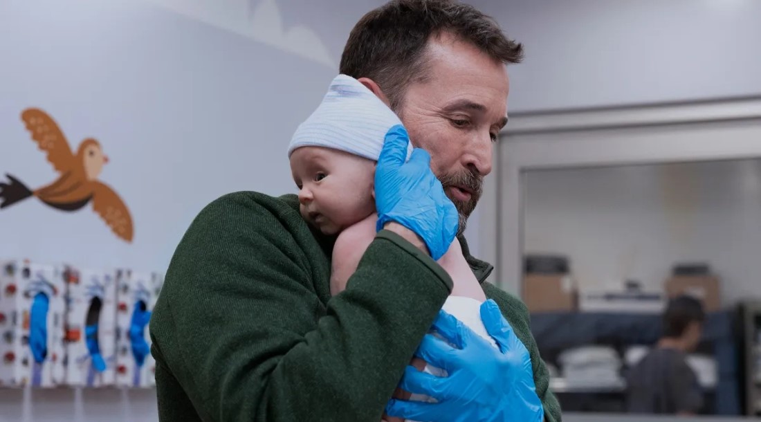 Кадр из 2 сезона сериала «Питт» (2026)