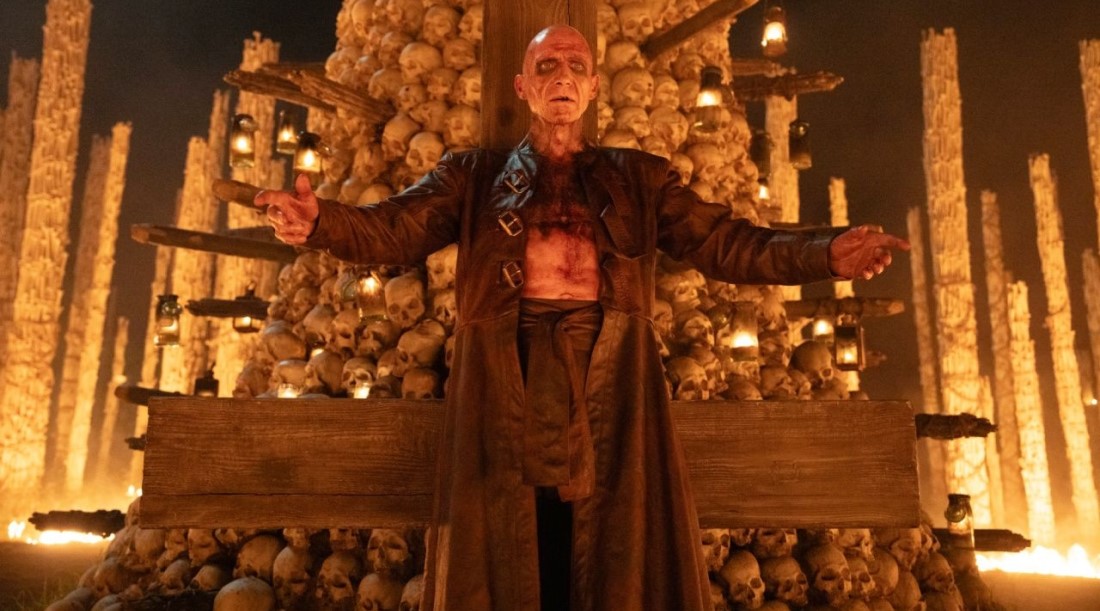 Кадр из фильма «28 лет спустя: Храм из костей» (2026)