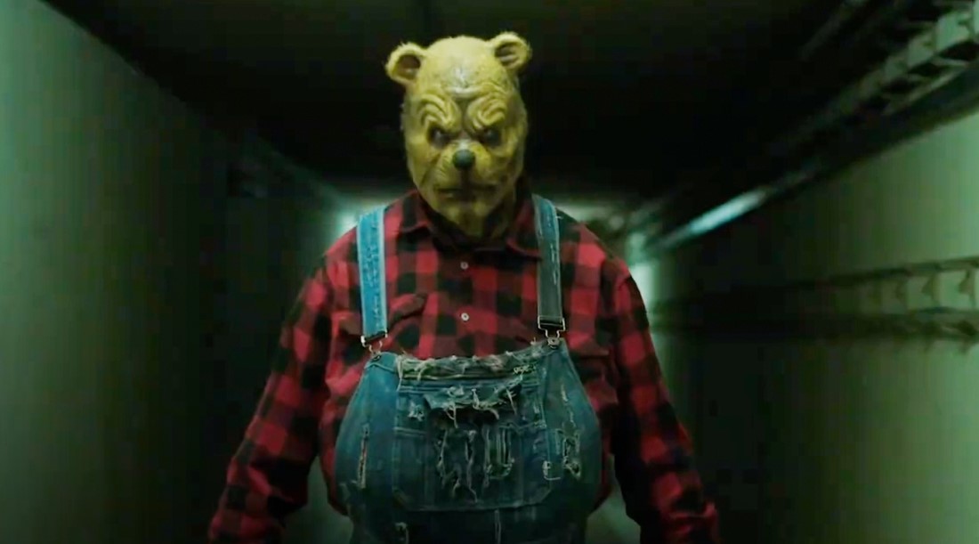 Кадр из фильма «Винни-Пух: Кровь и мед 2» (2024)