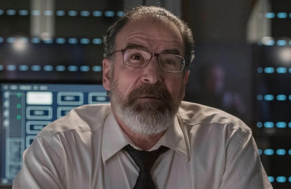 Мэнди Пэтинкин, кадр из сериала «Родина» (2011-2020)