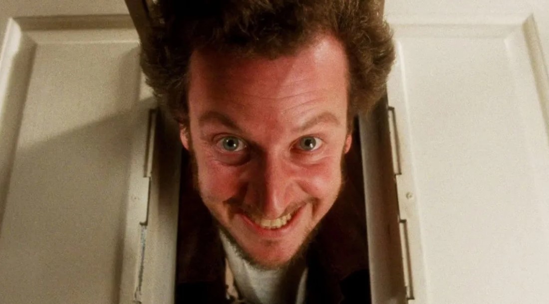 Дэниел Стерн, кадр из фильма «Один дома» (1990)