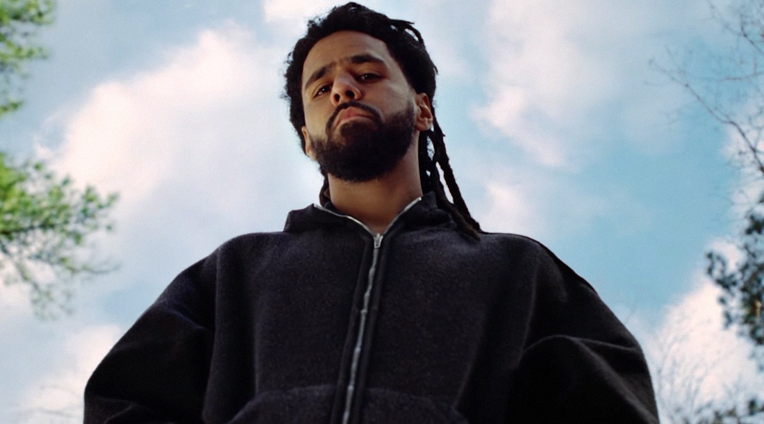 Кадр из клипа «Two Six»