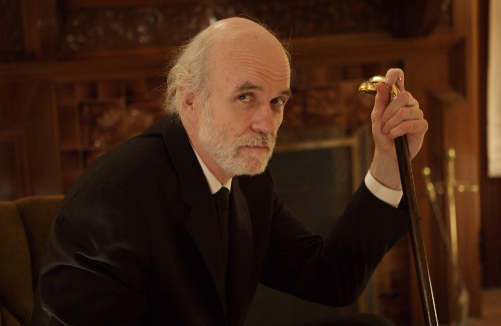 Том Нунэн, кадр из фильма «Дом дьявола» (2008)