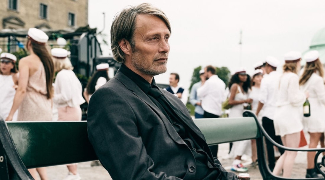 Мадс Миккельсен, кадр из фильма «Еще по одной» (2020)