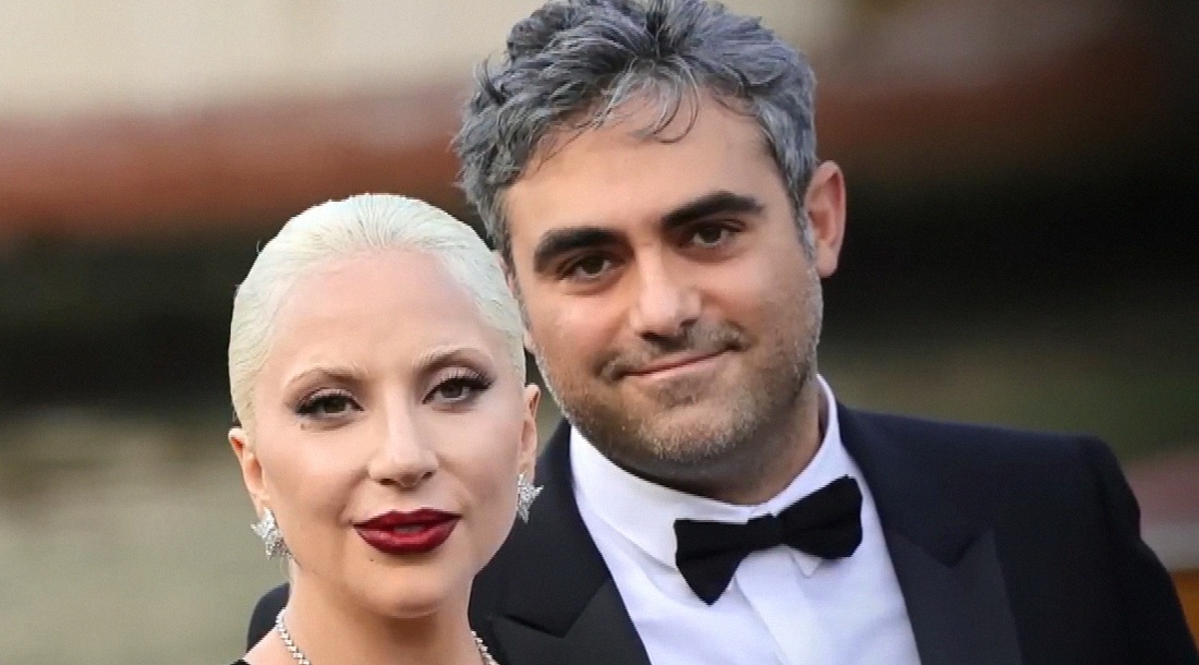 Леди Гага и Майкл Полански / Скриншот из видео «Lady Gaga and Michael Polansky Explain Their Relationship»