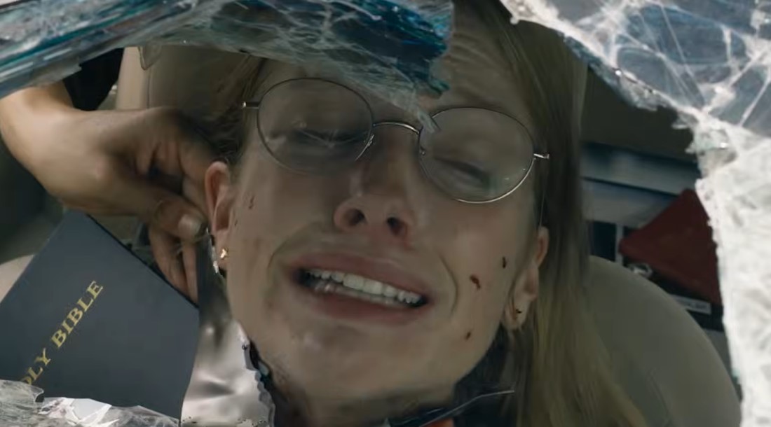 Кадр из 4 сезона сериала «Извне» (2026)