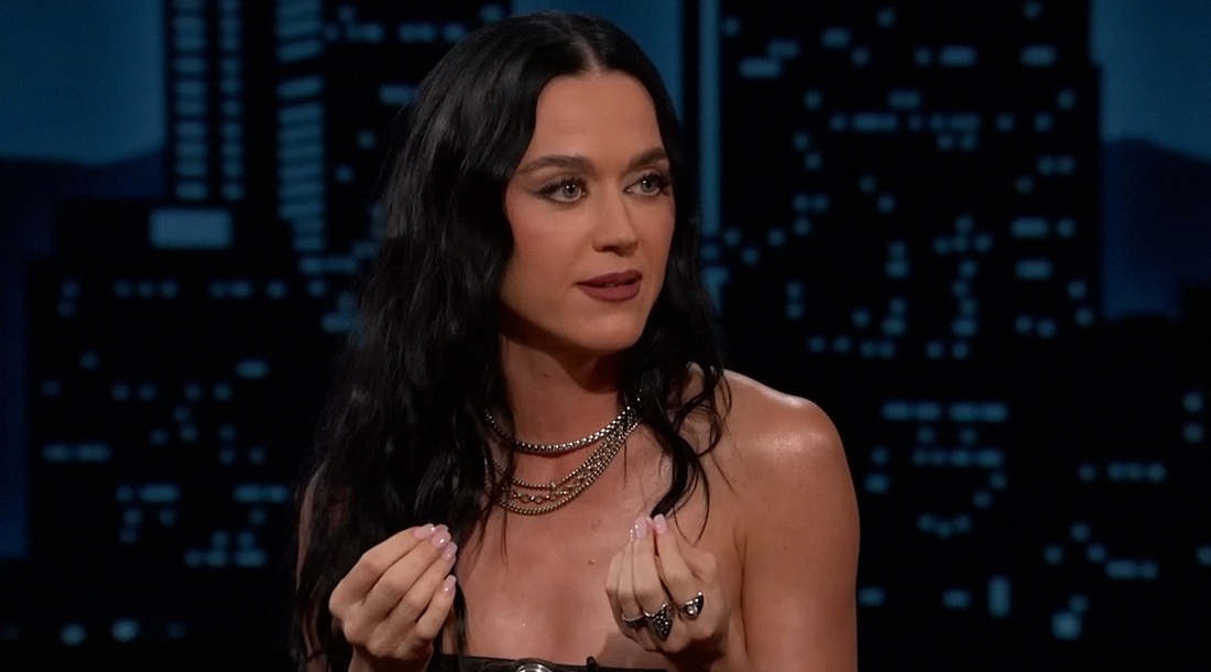 Кэти Перри / Скриншот из видео «Katy Perry on The Lifetimes Tour, Taking Her Daughter Daisy Around the World»