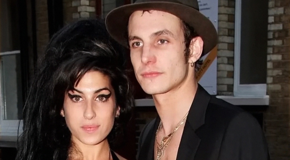 Эми Уайнхаус и Блейк Филдер-Сивил / Кадр из документалки «Love is a Losing game: Amy and Blake»