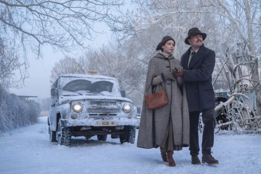 Кадр из фильма «Что происходит ночью» / Apple Original Films