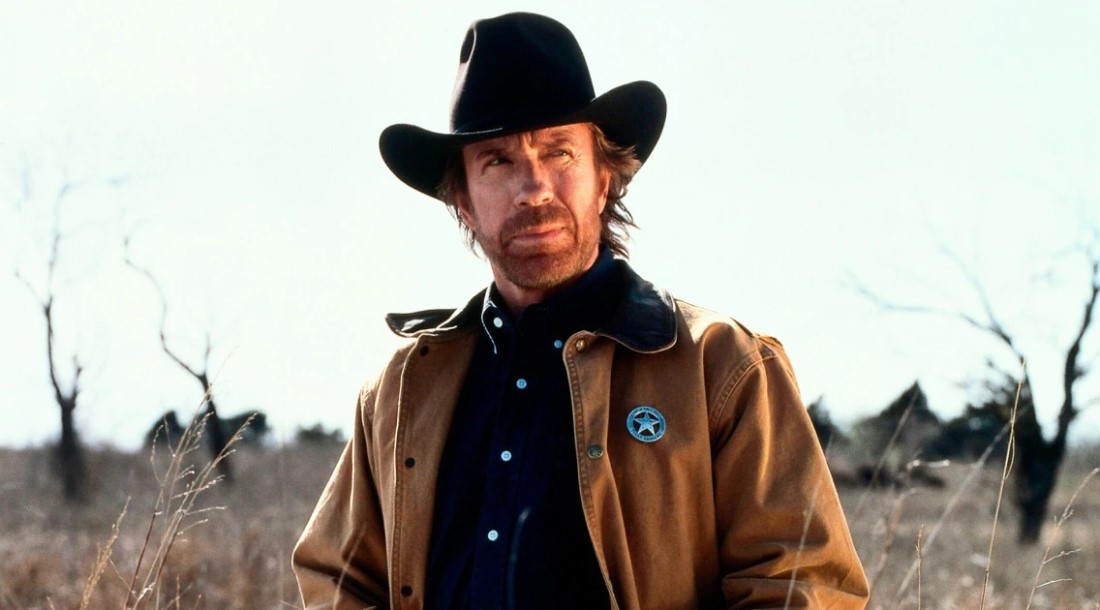 Чак Норрис, кадр из сериала «Крутой Уокер» (1993-2001)