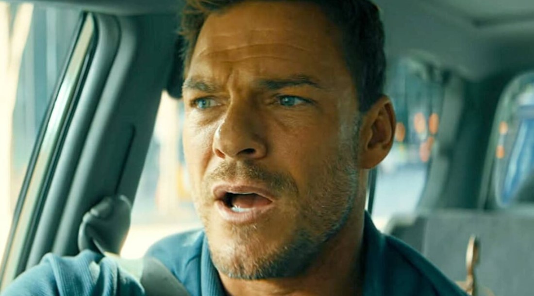 Кадр из фильма «Курьер» (2026)