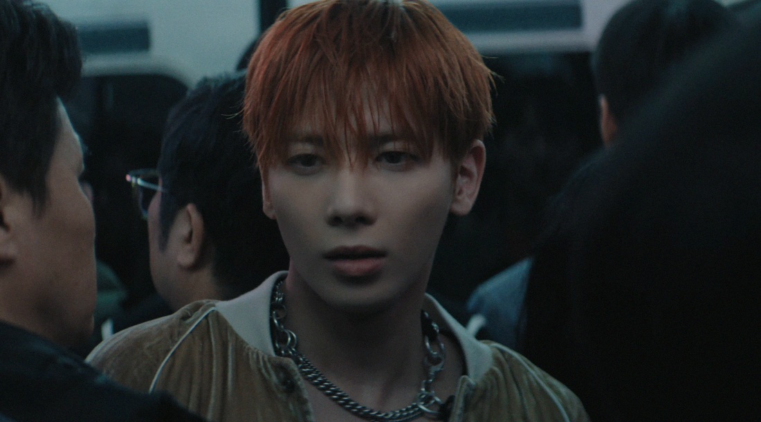 Кадр из клипа «Stick With You»