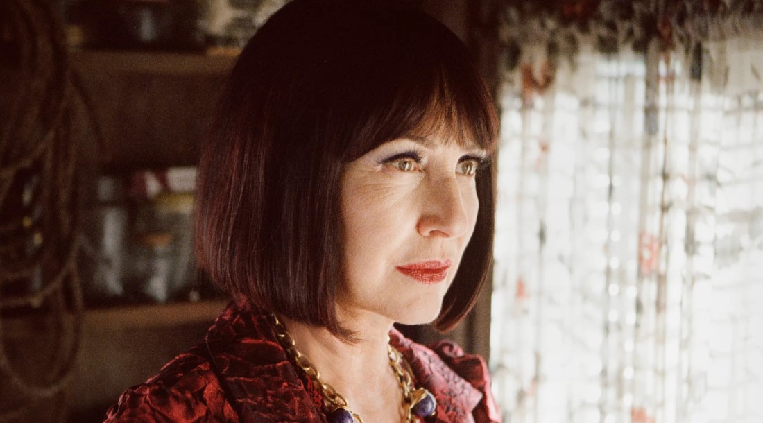 Натали Бай, кадр из фильма «Это всего лишь конец света» (2016)