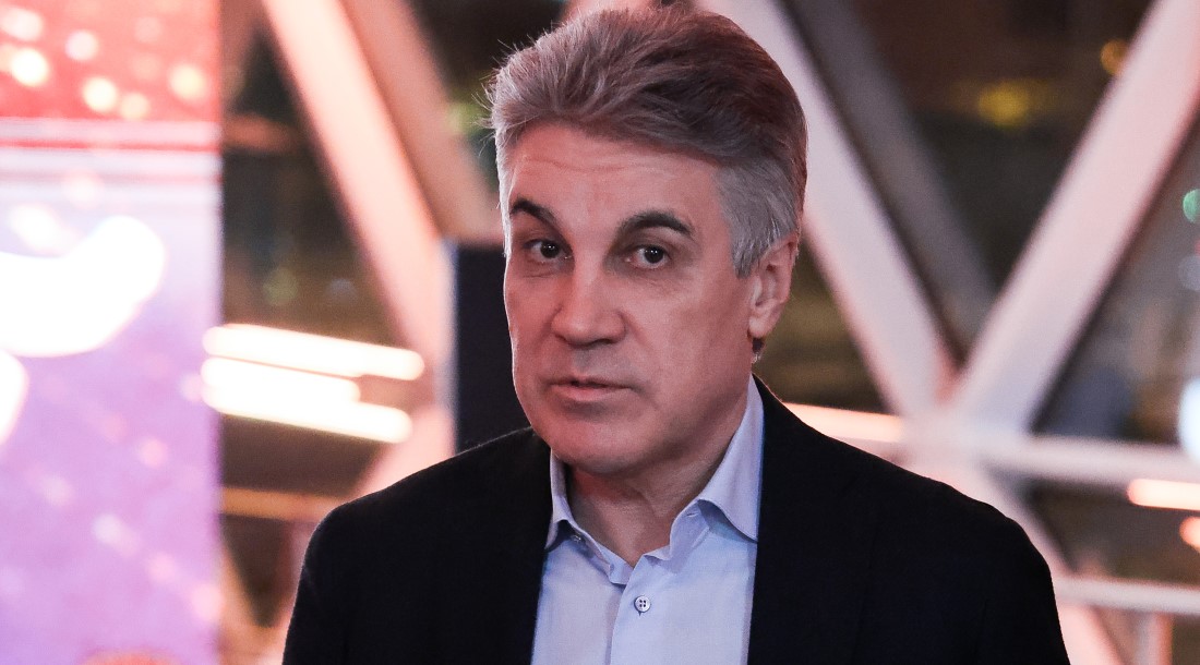 Алексей Пиманов во время открытия новых памятных знаков в историко-познавательном комплексе «Галерея звезд отечественного телерадиовещания» во Всемирный день телевидения на территории Останкинской телебашни, 2023. Михаил Синицын/ТАСС