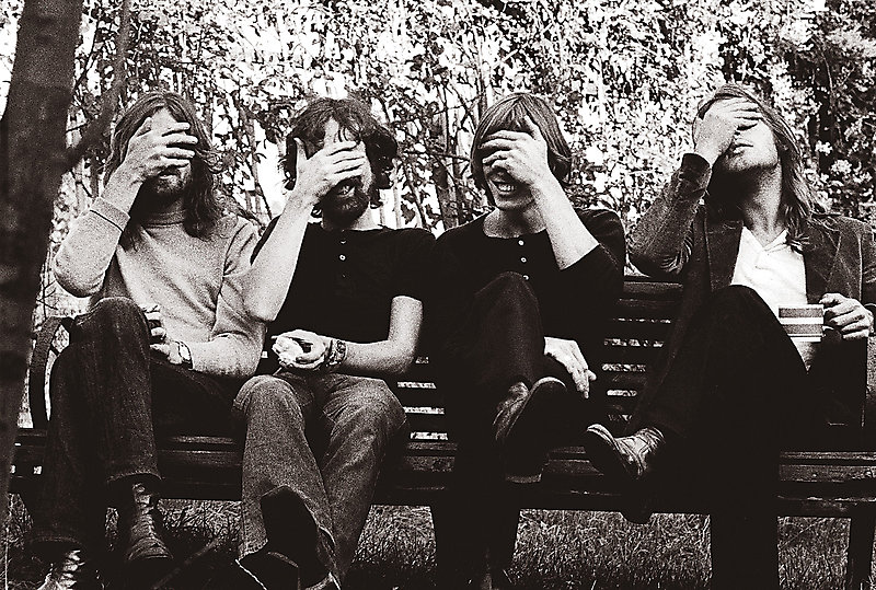 Pink Floyd делают фэйспалм: Ричард Райт, Ник Мэйсон, Роджер Уотерс, Дэвид Гилмор