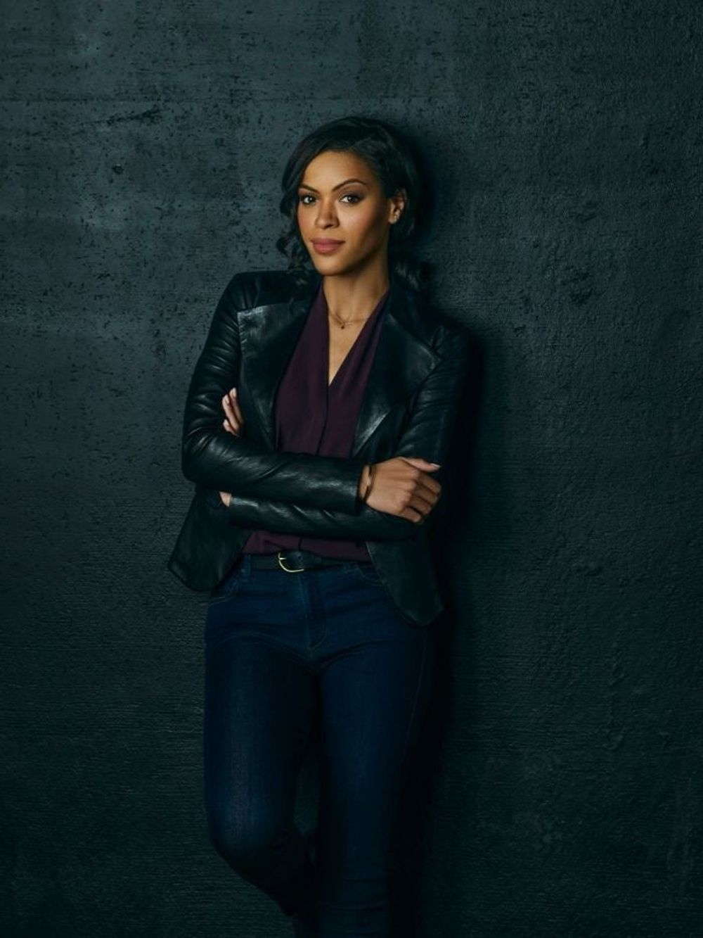 Появились характер-постеры и новые кадры из сериала «Нэнси Дрю»