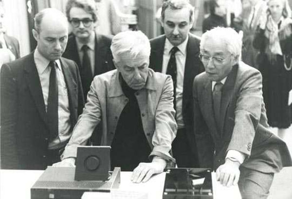 Пионеры CD. Слева направо: Йоп Ван Тильбург, Герберт фон Караян и Акио Морита