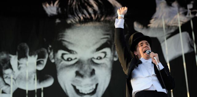 Фронтмен The Hives Пер Альмквист