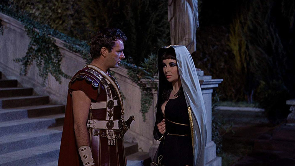 Кадр из фильма «Клеопатра» (1963)