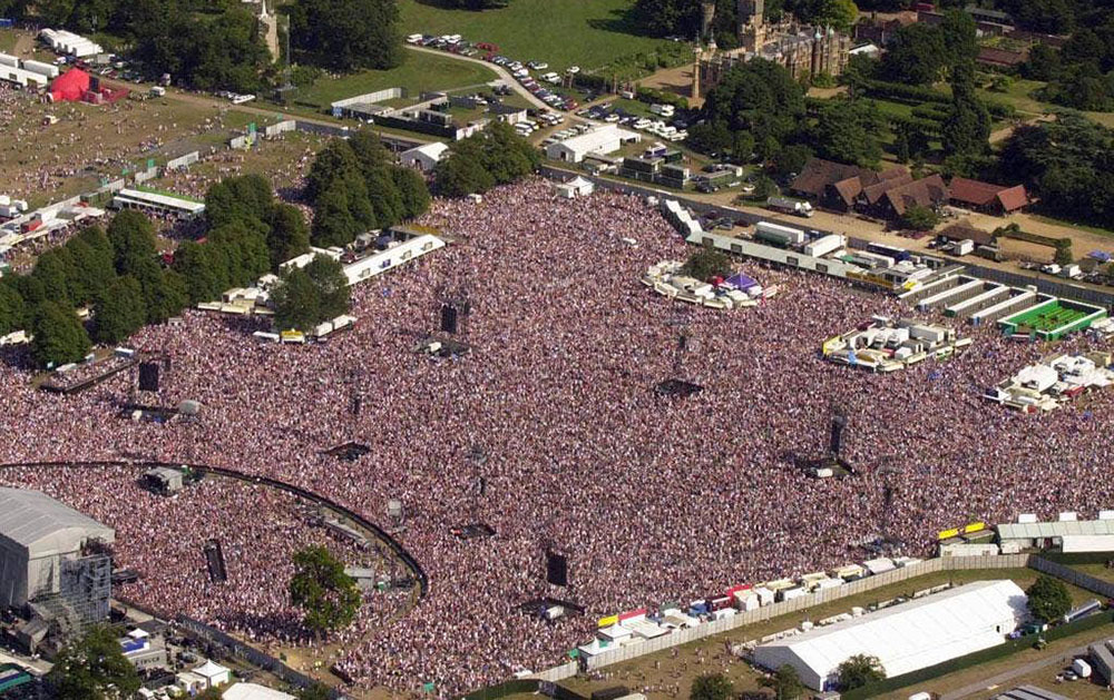 Концерт Oasis в Knebworth House, август 1996 года/ Фото: Rex Features