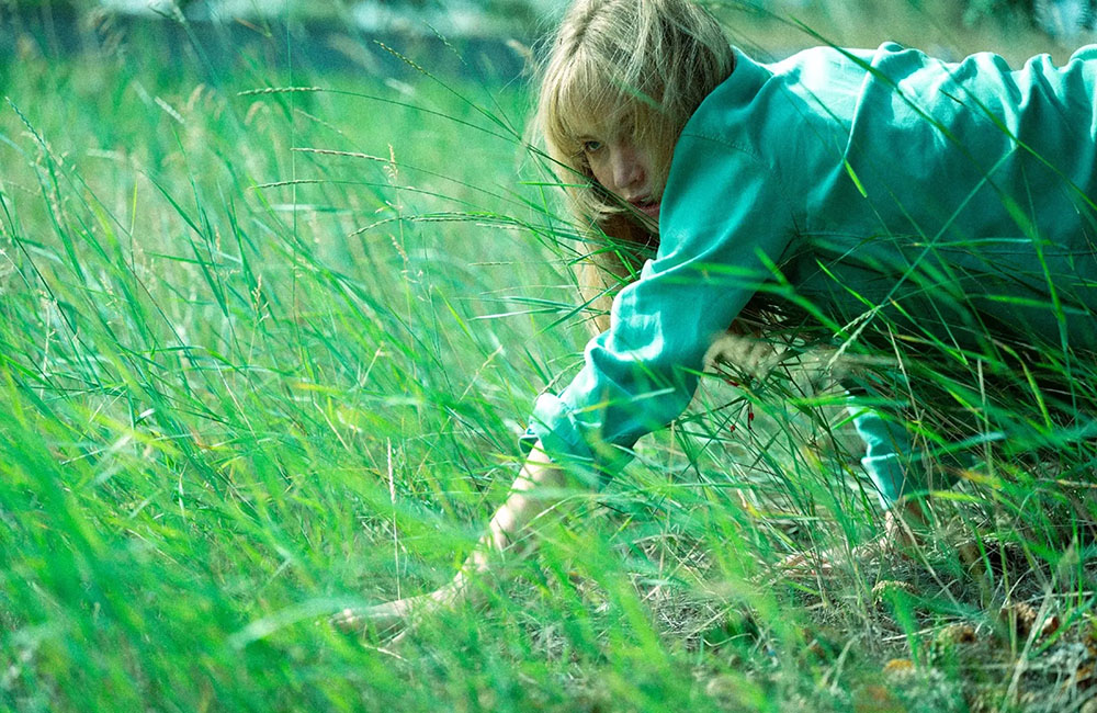 Кадр из фильма «Умри, моя любовь» (2025)